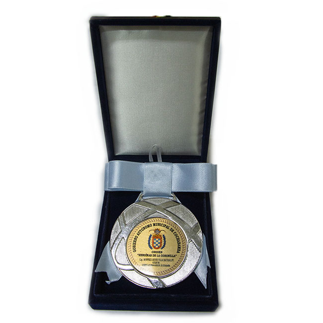 50 años emitida por el gobierno autónomo municipal de cochabamba 